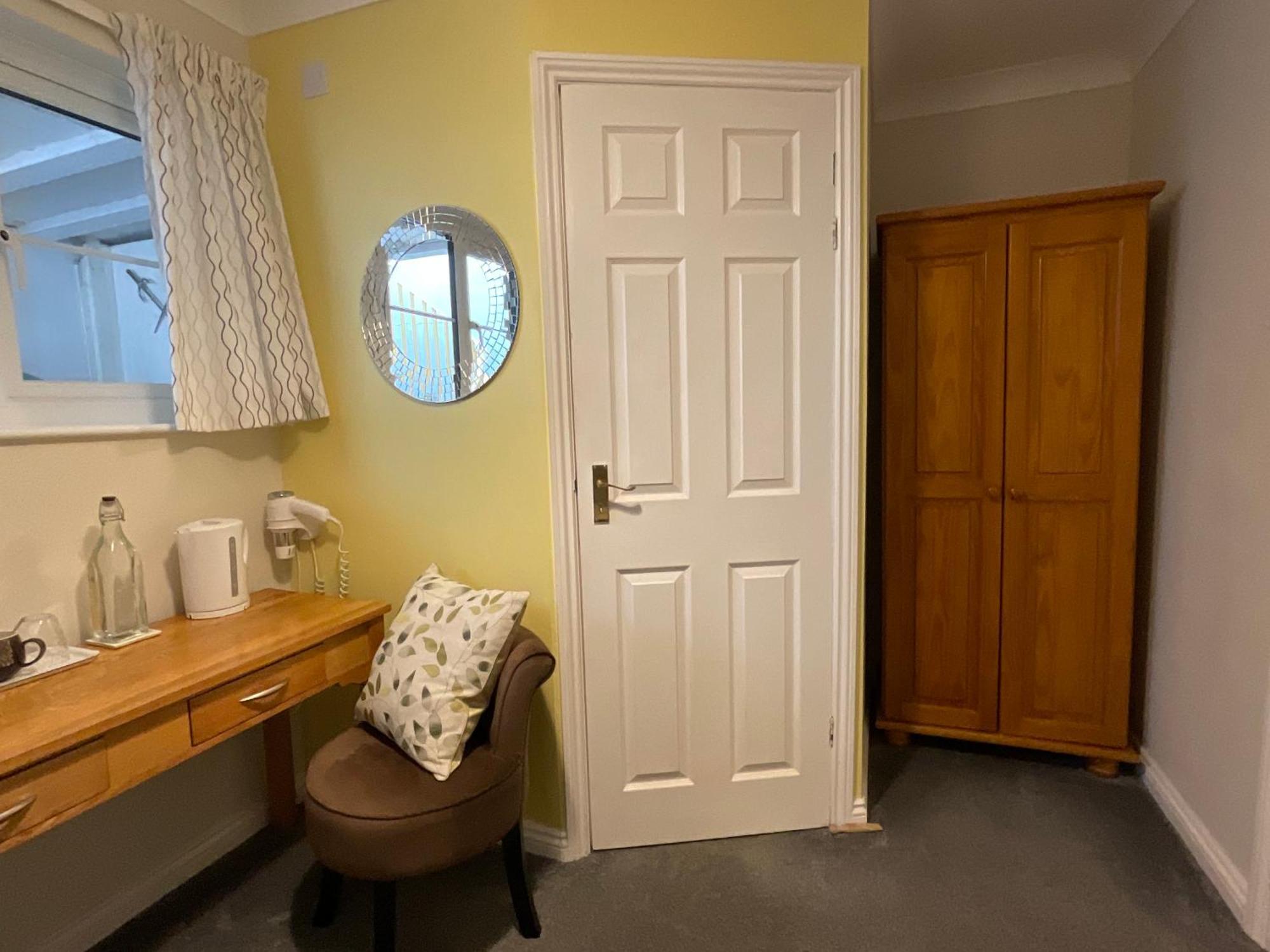 The Great Grubb Bed and Breakfast Totnes Δωμάτιο φωτογραφία